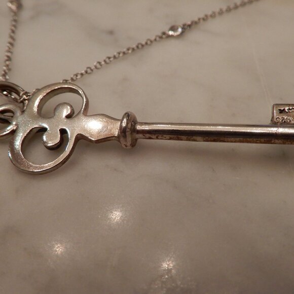 Sterling Silver Keys Pendants and Chain - Picture 3 of 16